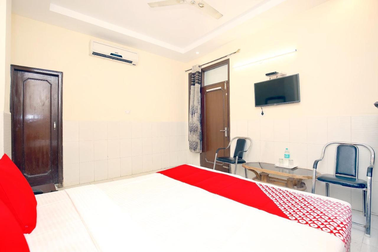 Oyo 2530 Surya Palace Chandigarh Exterior photo